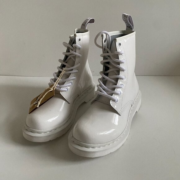 NWT Dr. Martens 1460 White Monochromatic Patent Leather Women's Boots Size 6 - Picture 2 of 16